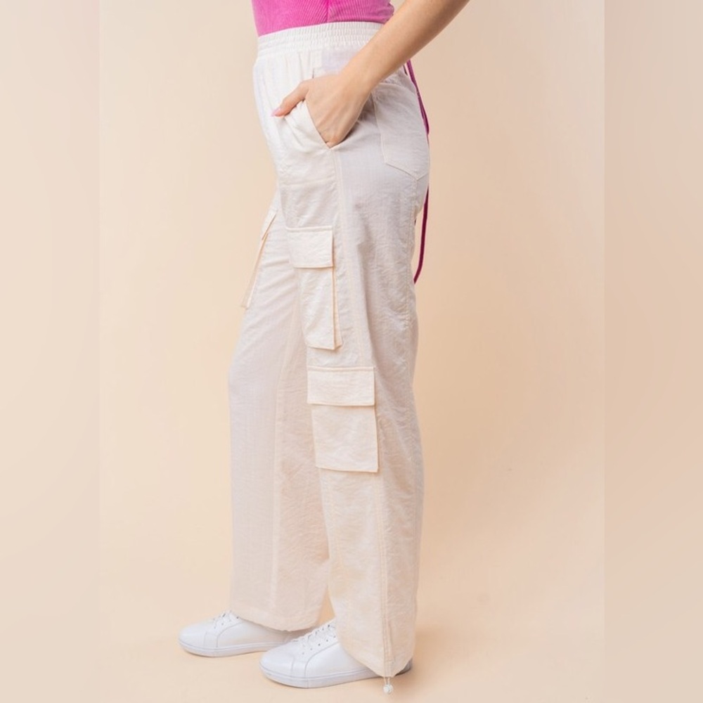 1015. Woven High Waisted Cream Cargo Pants - Picture 3 of 4